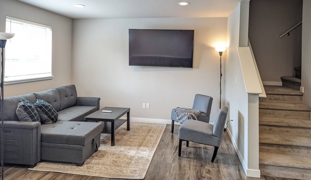 Seattle Vacation Home: Willow House 4 bedroom