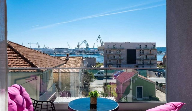 Seaview apartment Lana