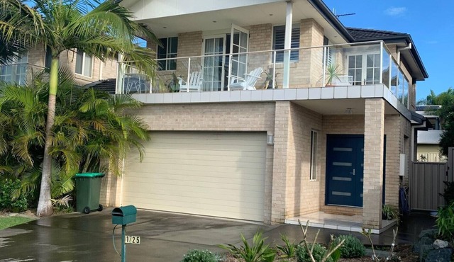 Seaview at Diamond Beach where the dreamy voice of the sea speaks to the soul