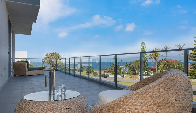 SeaView @ Caves Beach