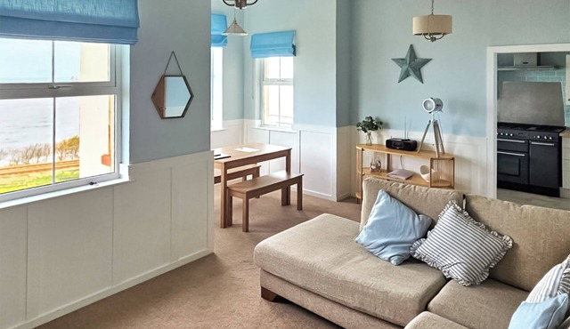 Seaview Cottage - UK35814