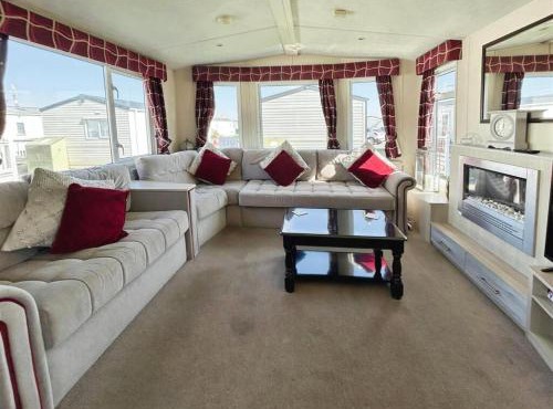 Seaview Holiday Park - 2 bedroom sleeps 6 Family & Pet friendly