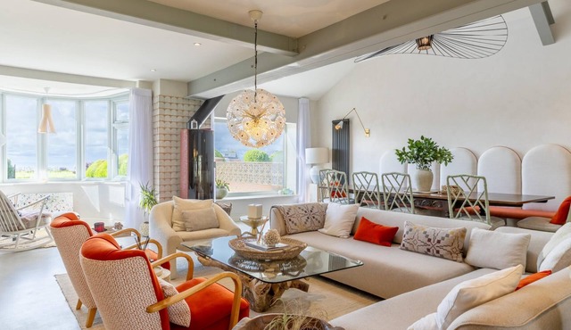 Seaview House - 5 Bedroom - Southgate