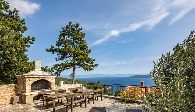 Seaview House Helena - Apartment 2, Plomin, Croatia