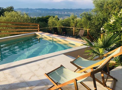 Seaview Villa Anita with Two Apartments and private Pool