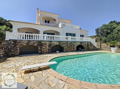 Seaview villa Marlau