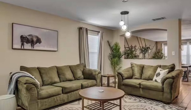 SeaWorld|Lackland|BMT with game room