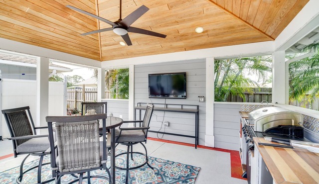 Sebastien Home w/Pool & Gazebo - 8 Mi to Beaches!
