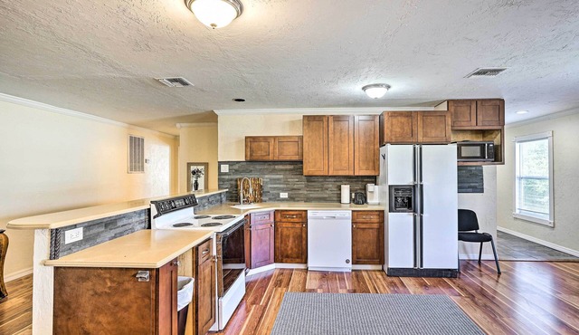 Sebring Condo w/Game Room < 13 Mi to Raceway