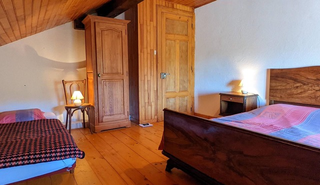 Secluded Vosges house with fireplace, hiking, and private parking