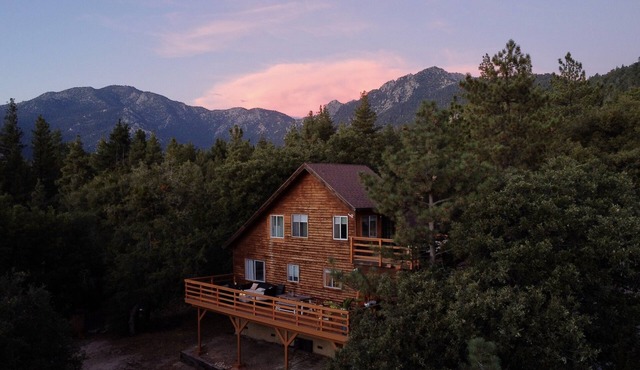 Secluded 1 acre Mountain Home - Hot Tub, 3 Decks & Direct National Forest Access