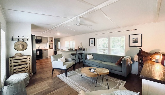 Secluded 2.5-Acre Retreat: Rustic Charm & Modern Comfort in Land O’ Lakes.