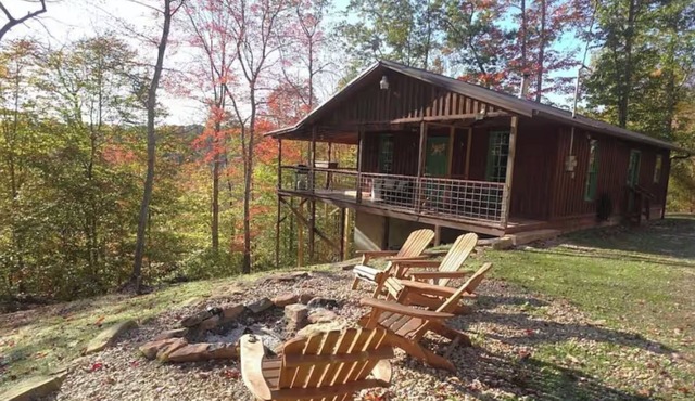 Secluded 2 Bedroom Timber Ridge Cabin- Hot Tub, Lake Boat Ramp 1 Mile, Fishing