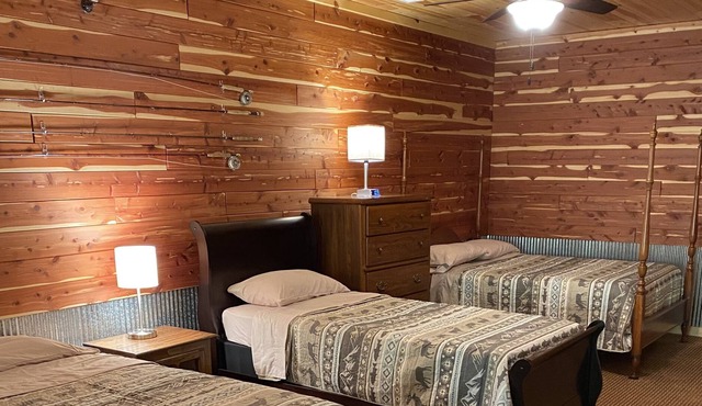 Secluded 2k sq ft Log Home on 5-acre, 5 min to world-class trout waters and lake