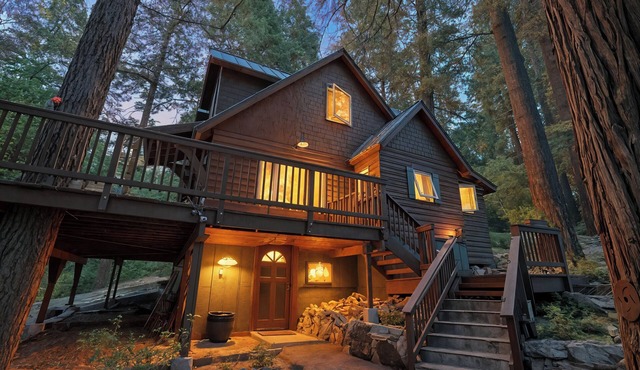 Secluded 3-bedroom log cabin in Lake Arrowhead on one acre.
