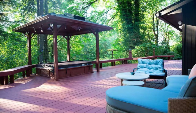 secluded 3-bedroom forest estate in Olympia