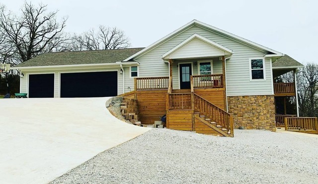 Secluded 4 Bedroom 4 bathroom near Wedding Venue