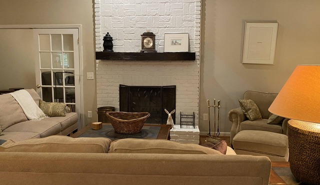 Secluded 4Bd Large Yard/Pool