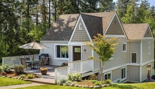Secluded 4BR Retreat | Wellness, Hot Tub & Pet Friendly