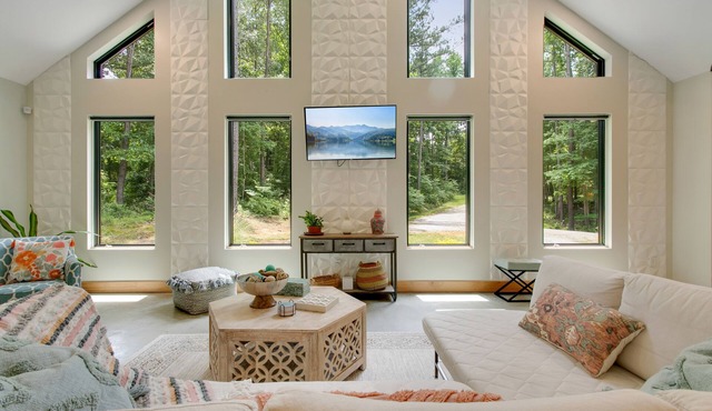 Secluded 5-Acre Waterfront view near Williamsburg