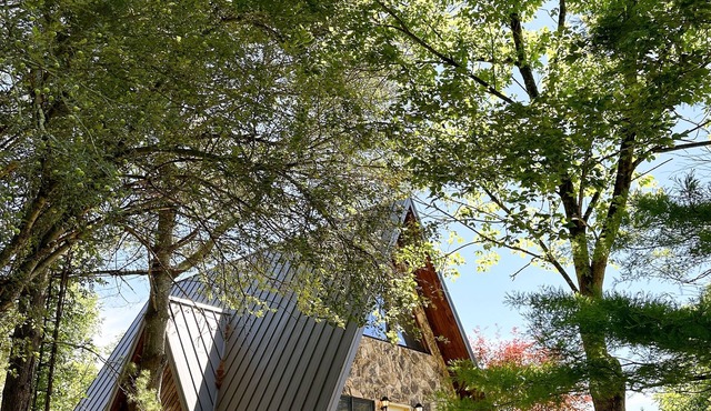 Secluded A-Frame on 22 Acres near Athens