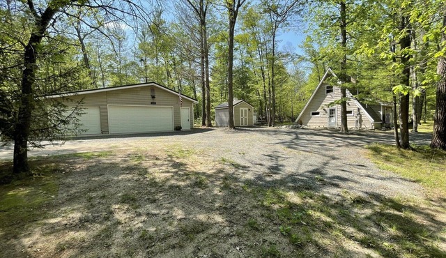 Secluded A frame on 5 acres adjoining national forest land near Pine River