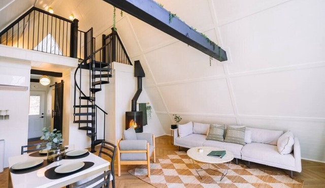 Secluded A-Frame Hocking Hills: Hot Tub, Fire Pit