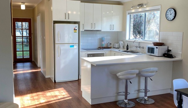 Secluded accommodation in close proximity to the picturesque township of Bright.