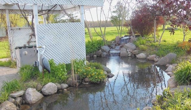 Secluded and private in Grimsby, Ontario winery region