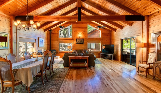 Secluded and PRIVATE Sierra Nevada Foothills vineyard home