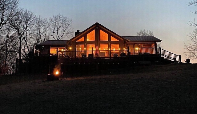 Secluded and remote cabin on the White River