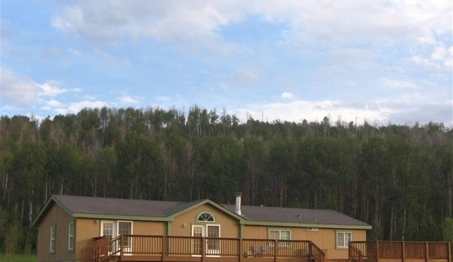 Secluded and Spacious Home - Close to The South Fork of the Snake River