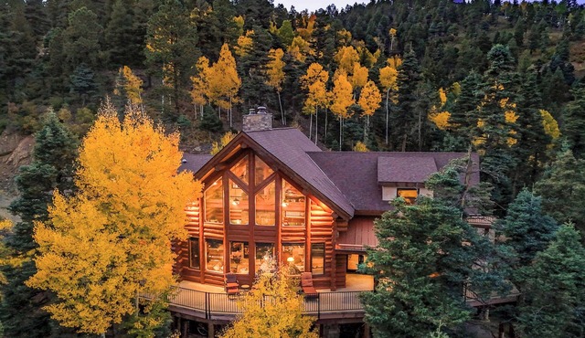 Secluded Angel Fire Retreat: Deck + Stunning View!