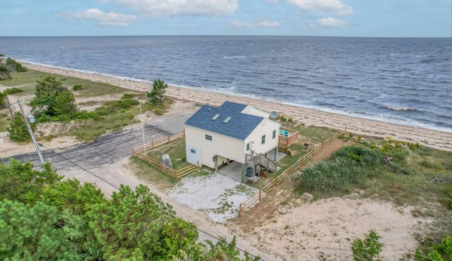 Secluded Beach home with amazing views.