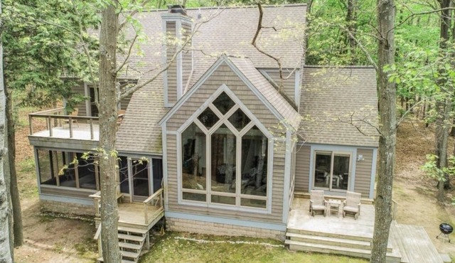 Secluded Beach-house on Lake Michigan