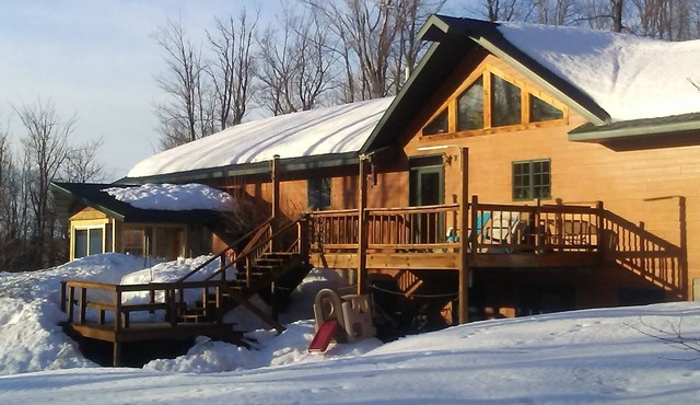 Secluded beautiful home (rental of half of our home) 12 miles from Marquette, MI