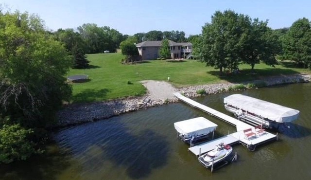 Secluded Beaver Dam Lake Home on 20+acre Peninsula