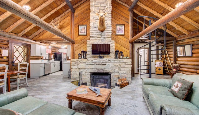 Secluded Beaver Lake Cabin w/Private Dock!