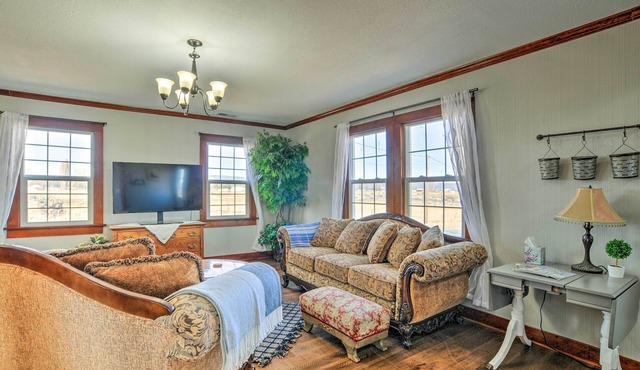 Secluded Bonanza Home w/Antique Furnishings