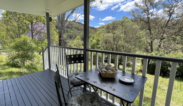 Secluded bushland escape in the Colo Valley