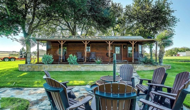 Secluded Cabin in Weatherford, TX