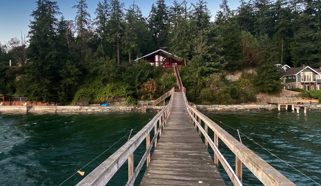 Secluded cabin on private beach