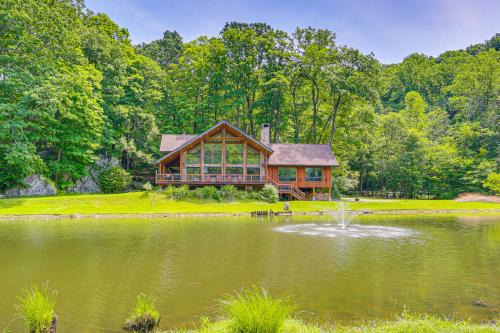 Secluded Cabin w/Boats < 6 Mi to Jenny Jump!