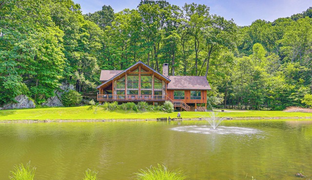 Secluded Cabin w/Boats < 6 Mi to Jenny Jump!