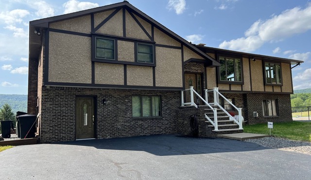 Secluded Cabin with Beautiful Views & Inground Pool