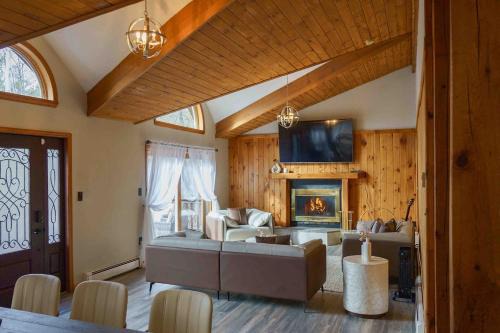 Secluded Catskills Cabin , Cozy and Private