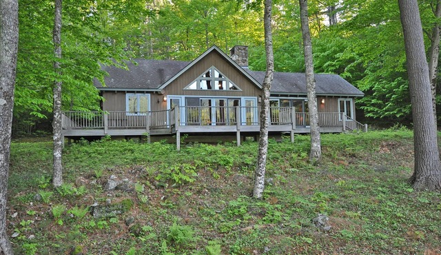 Secluded Chalet with private pond