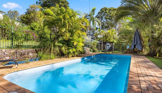 Secluded Comfort Surrounded by Nature – Just Minutes from the City