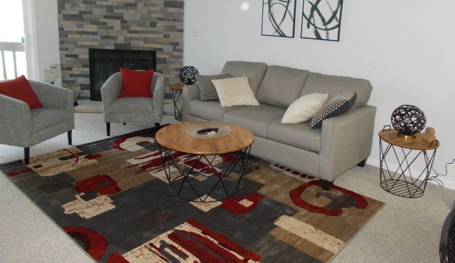 Secluded Contemporary Lakefront Condo