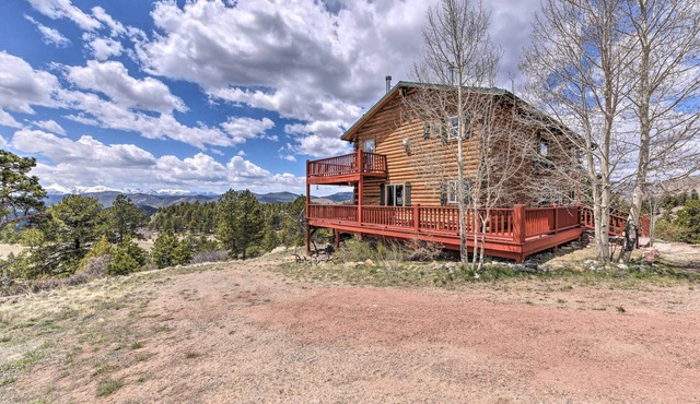 Secluded Cotopaxi Cabin w/Panoramic Mtn Views